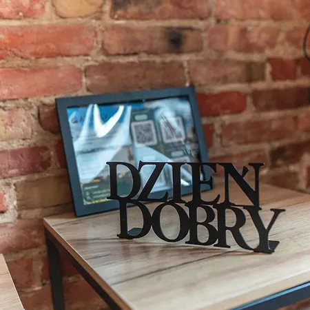 Apartly - Z Dusza Kamienicy I Centrum Lägenhet